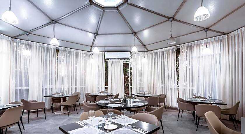 Kfar Maccabiah Hotel & Suites                                                                   