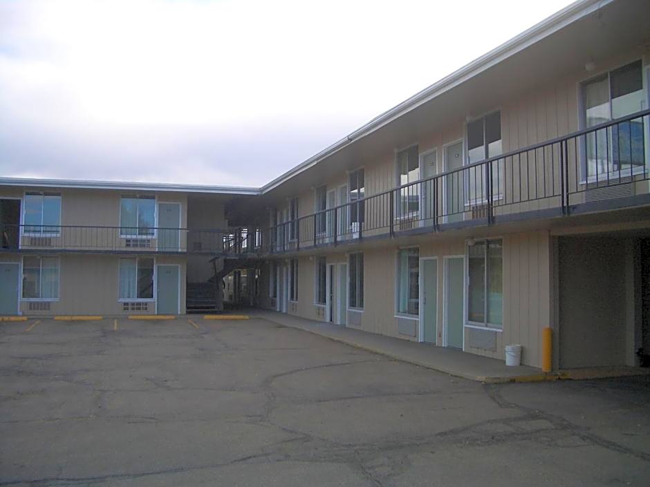 Laramie Valley Inn – Laramie, WY