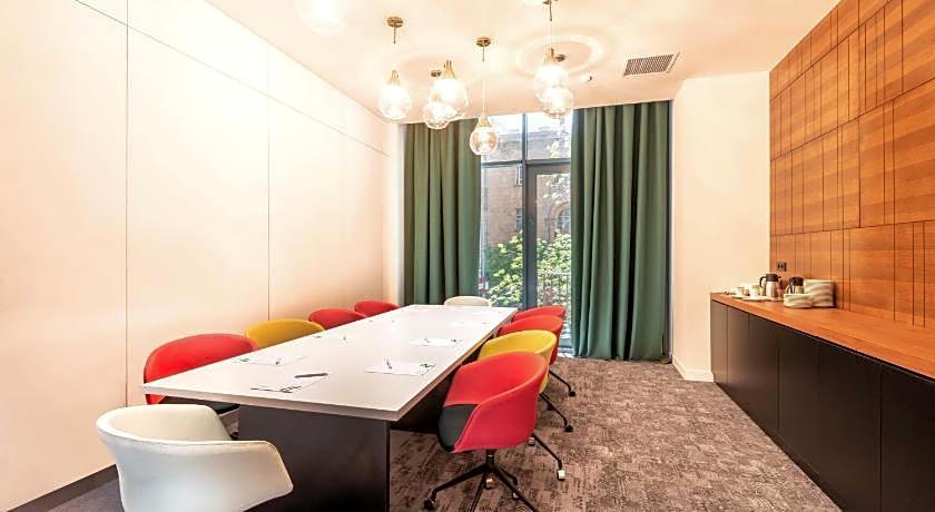 Holiday Inn Yerevan - Republic Square By IHG