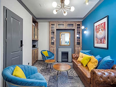 A22 Boutique Suites