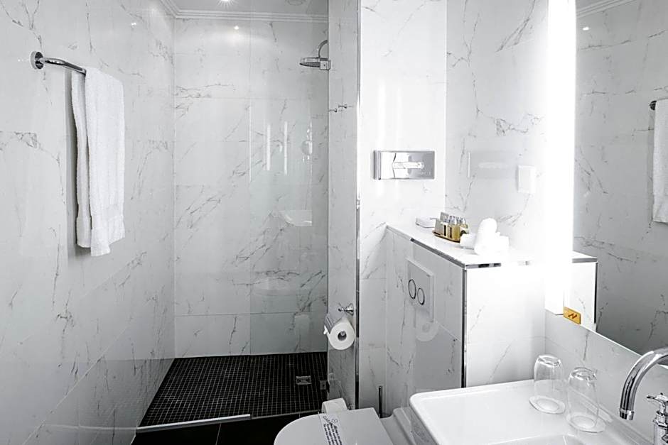 GRAND HOTEL SUISSE MAJESTIC, AUTOGRAPH COLLECTION