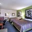 Super 8 by Wyndham Houston Hobby Airport South