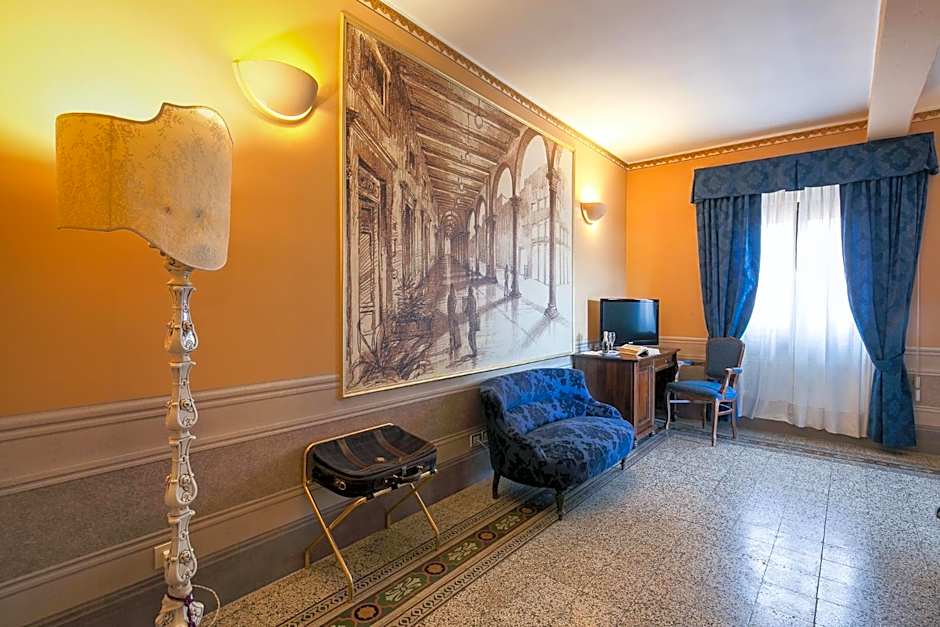 Photo 1 of 3 of Superior Suite