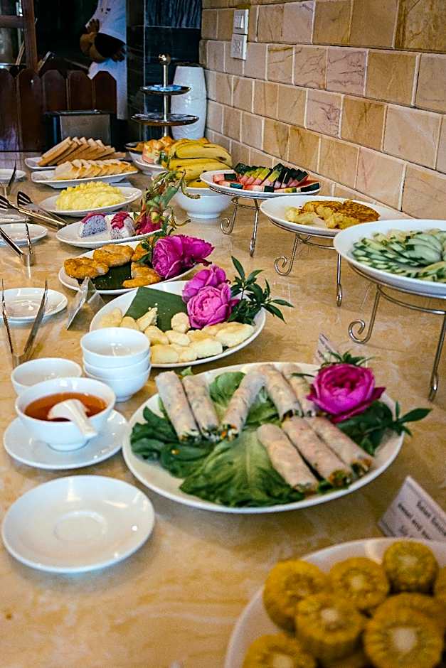 Liberty Hall Tam Coc Hotel & Villa