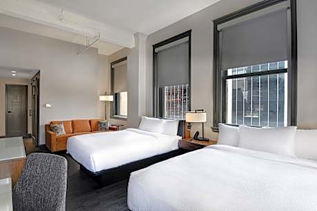 Queen Room with City View