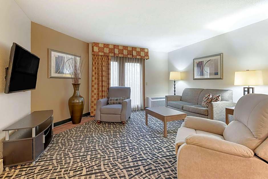 Quality Inn And Suites Rochester