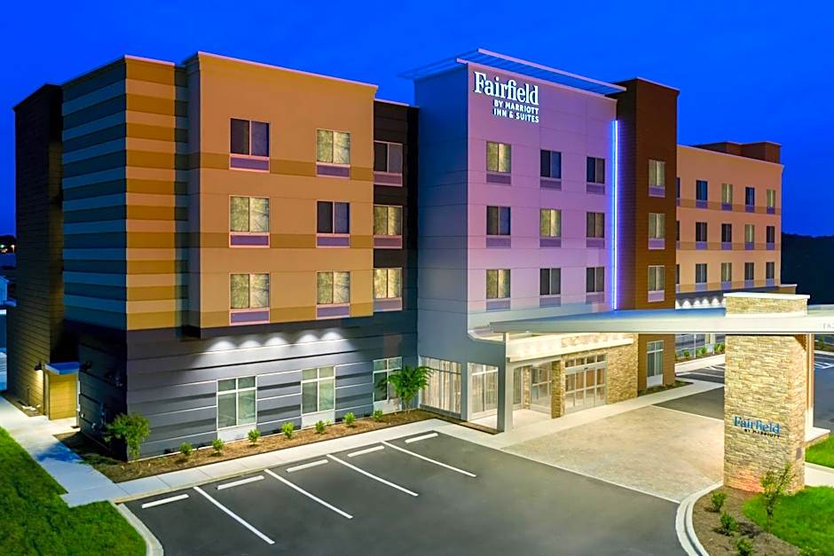 Fairfield Inn and Suites by Marriott Charlotte Monroe