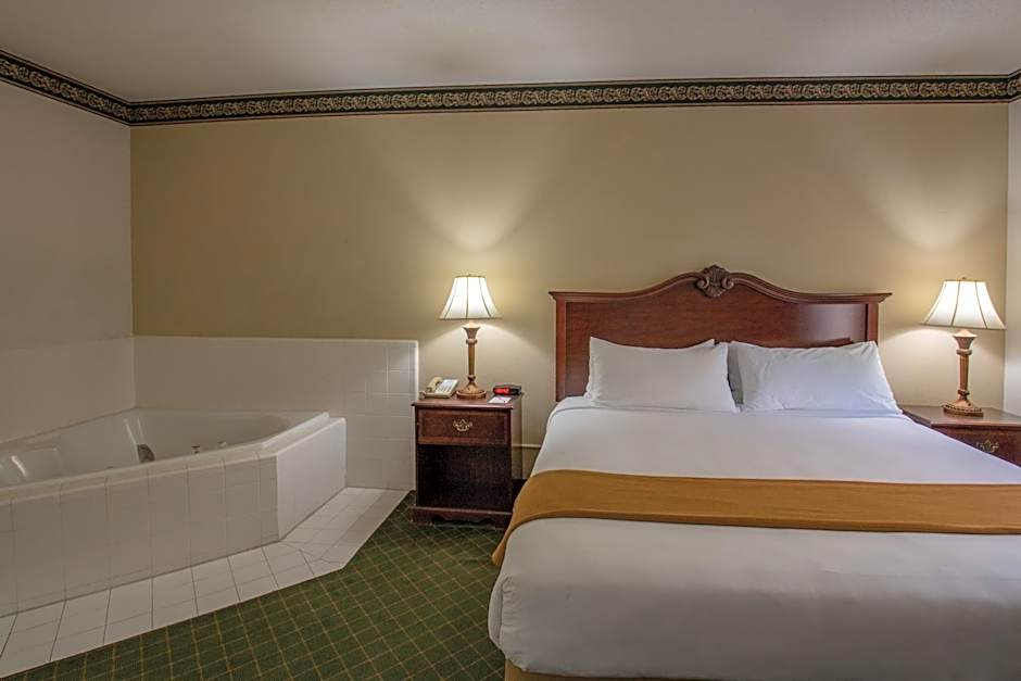 Zdjęcie 1 z 23 — Moncks Corner Inn