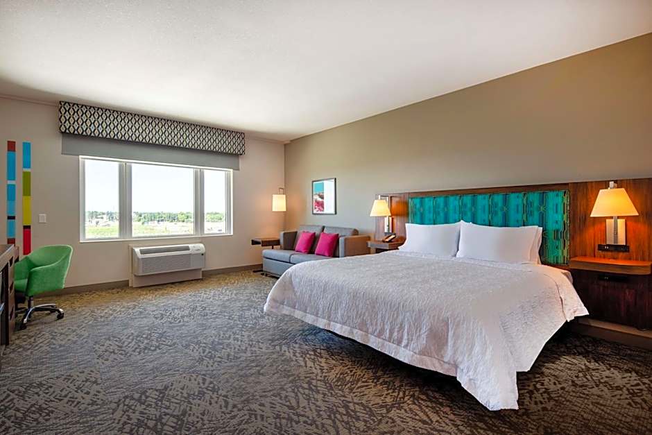Hampton Inn By Hilton & Suites Edmonton St. Albert, AB