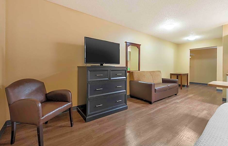 Extended Stay America Select Suites - Chicago - Lombard - Oakbrook