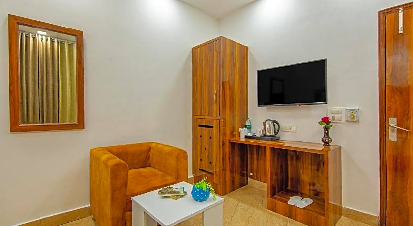 Hotel Rahul Palace