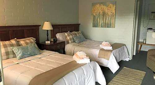Keuka Lake Motel - Adults Only