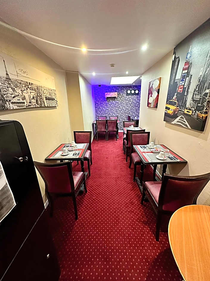 Hotel Victor Hugo