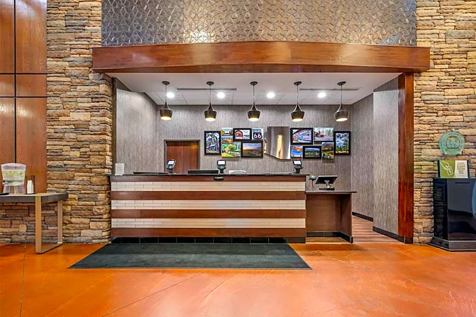 Drury Plaza Hotel Flagstaff
