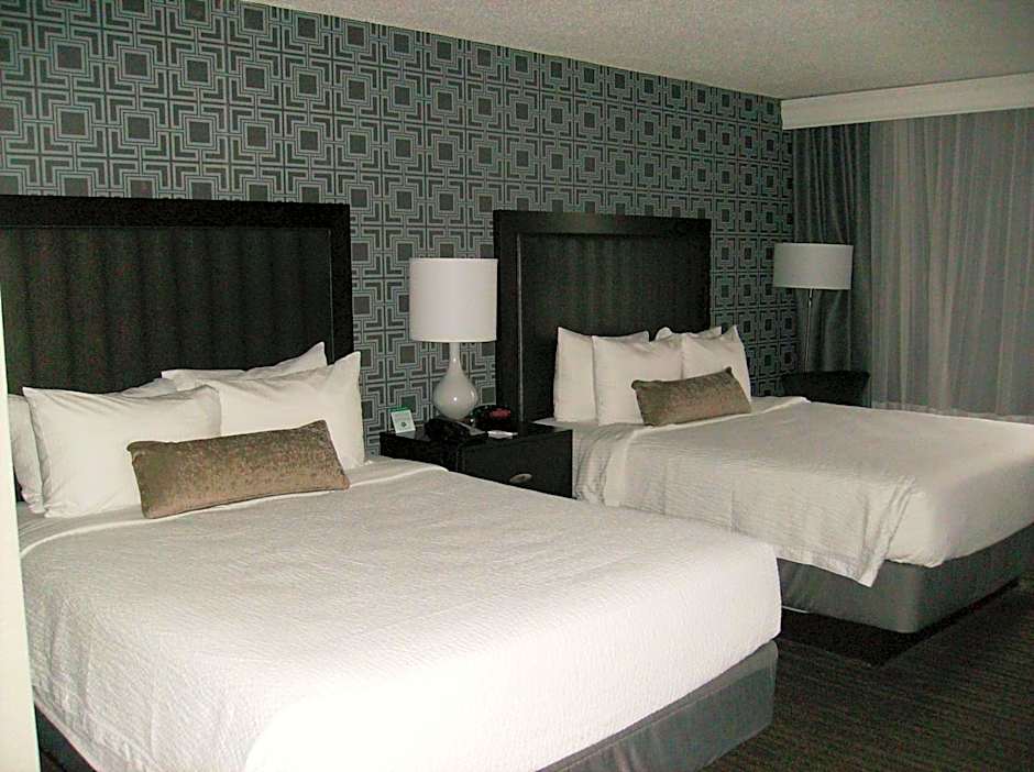 Best Western Plus Bradford Inn