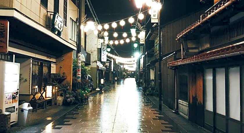 B&B MIKAWA - Kanazawa Fish Harbour