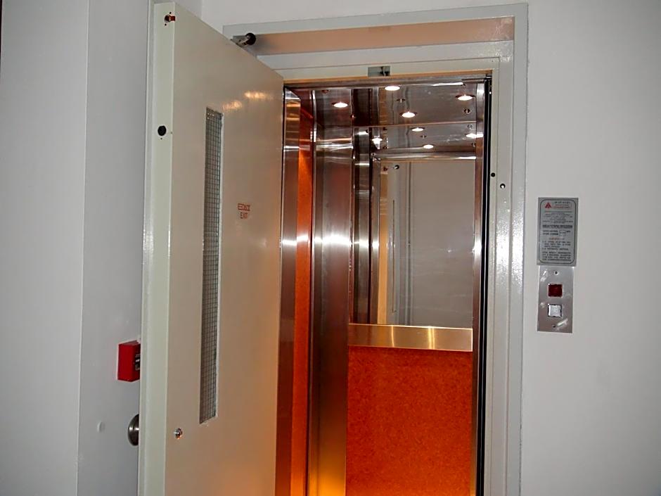 Filoxenia Hotel & Apartments