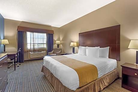 Best Western Plus Fort Saskatchewan Inn & Suites