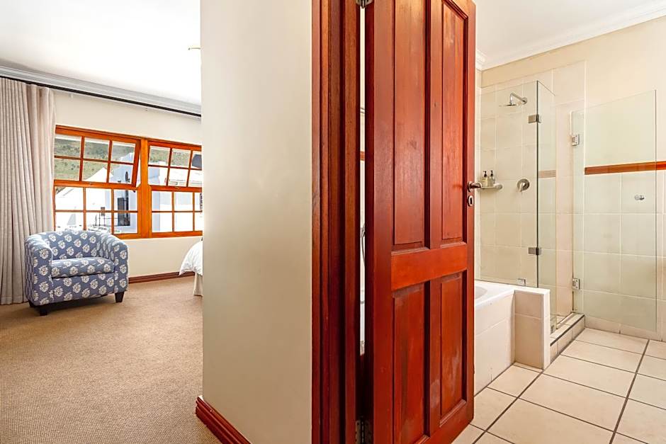 Noordhoek Village Hotel