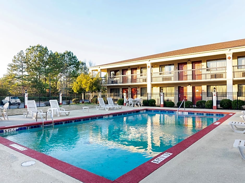 Days Inn by Wyndham Adairsville – Adairsville, GA