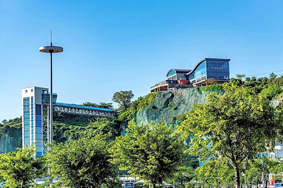 HS Tourist Hotel