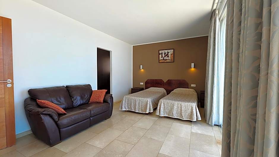 Luxury villa with fantastic ocean views and private pool