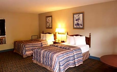 Double Room with Two Double Beds - Smoking