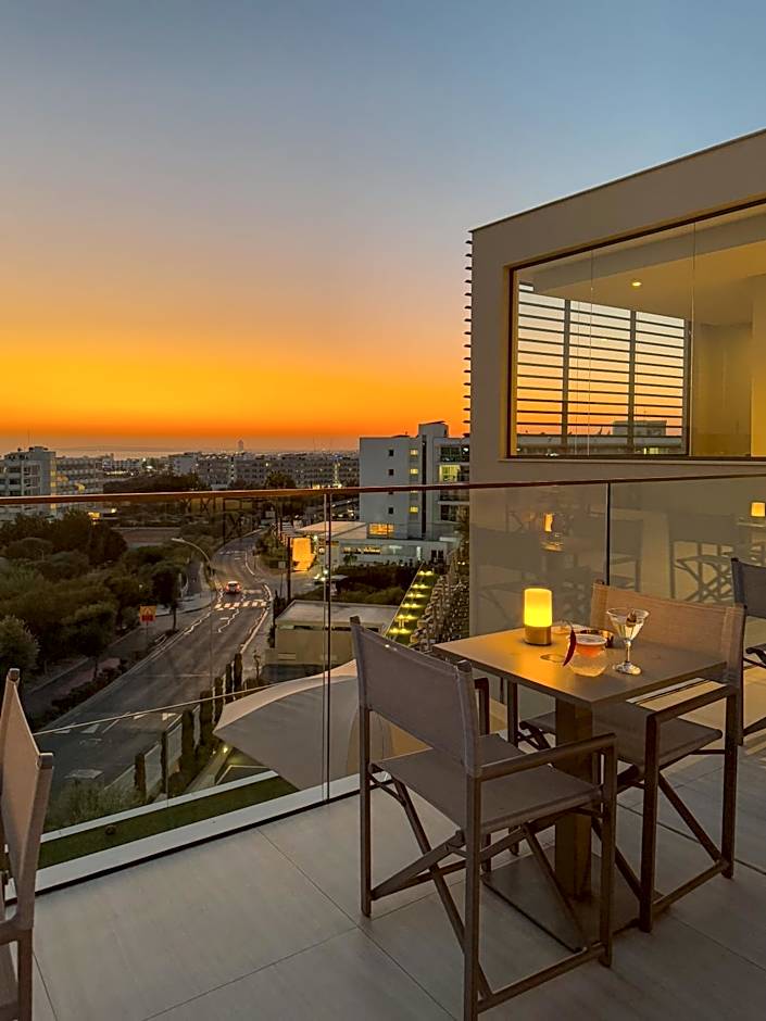 Amarande (Adults Only)