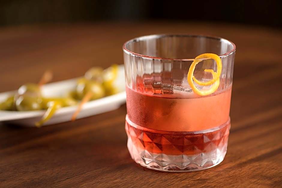 AC Hotel by Marriott Recoletos