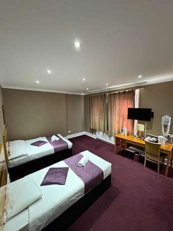 En Suite Twin Room