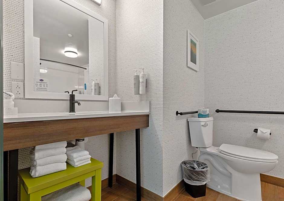 Hampton Inn By Hilton & Suites Lake George, NY