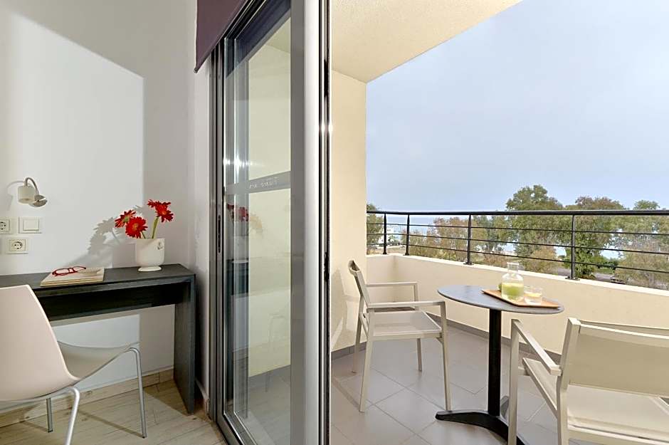 Airotel Patras Smart