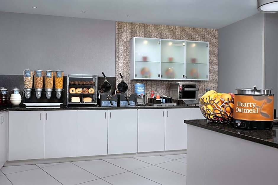 Homewood Suites By Hilton Reading