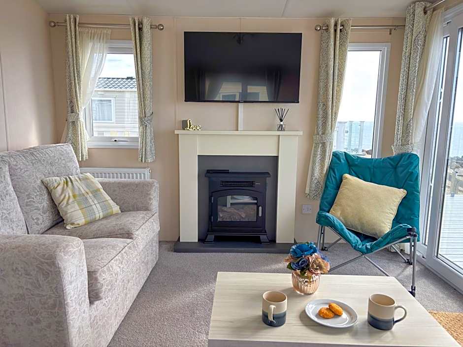 Europa Willow Pitch 29 Creek Caravan Park dog friendly