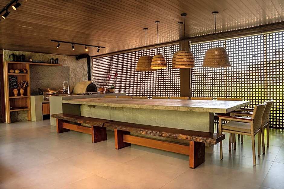 Casa com Ofurô, Piscina Aquecida e Cozinheira