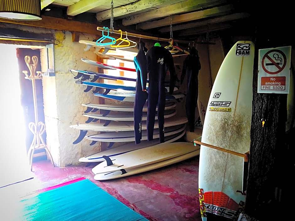 SURFtoLIVE House