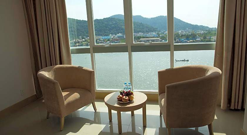 River Hotel Ha Tien