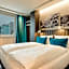 Motel One Frankfurt-East Side