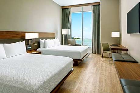 Room, 2 Queen Beds, Bay View