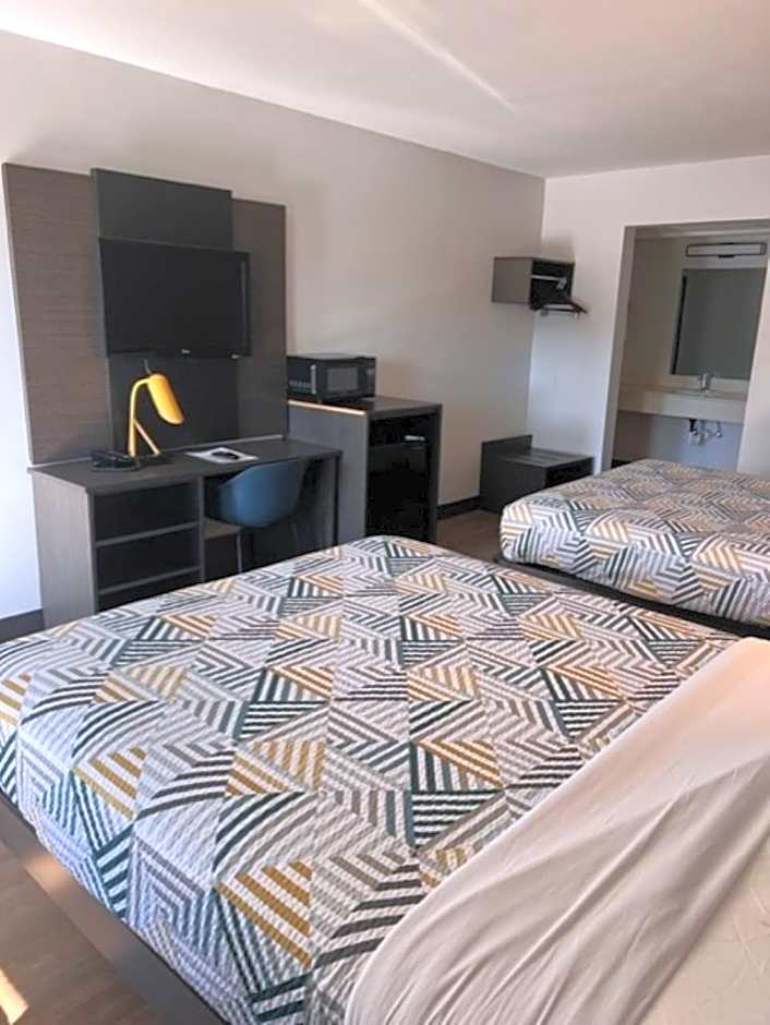 Dublin Inn and Suites