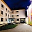 H11 Downtown Apartments