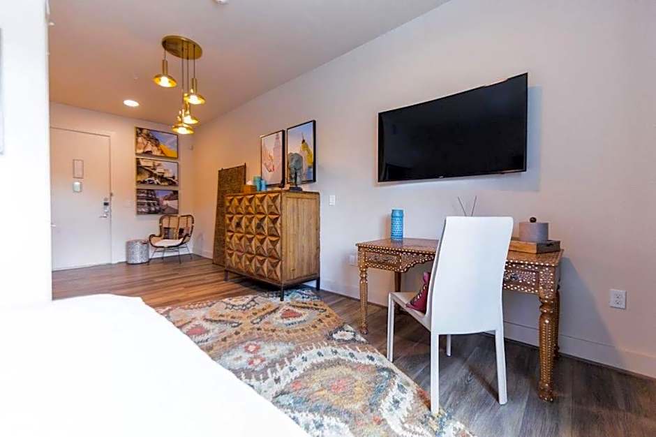 The Bishop Arts Hotel by Qresorts