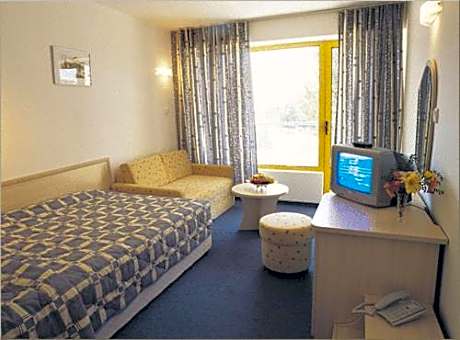 Twin Room with Balcony (2 Adults)