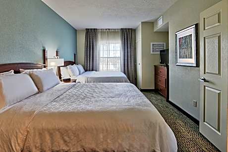 2 Queen One Bedroom Suite