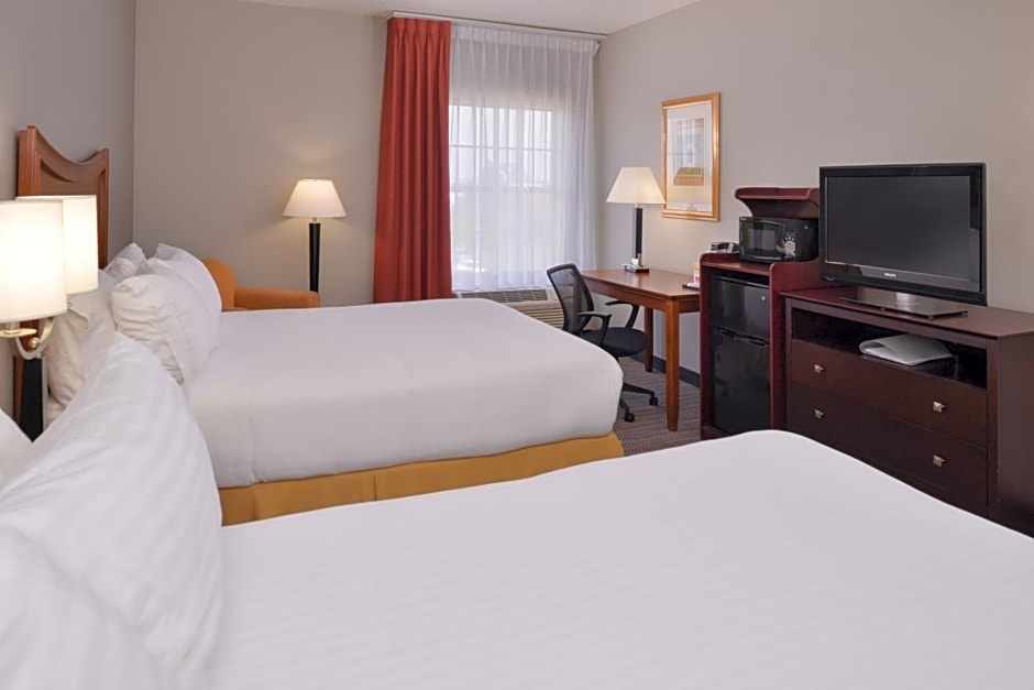 Holiday Inn Express Hotel & Suites North Little Rock, an IHG Hotel