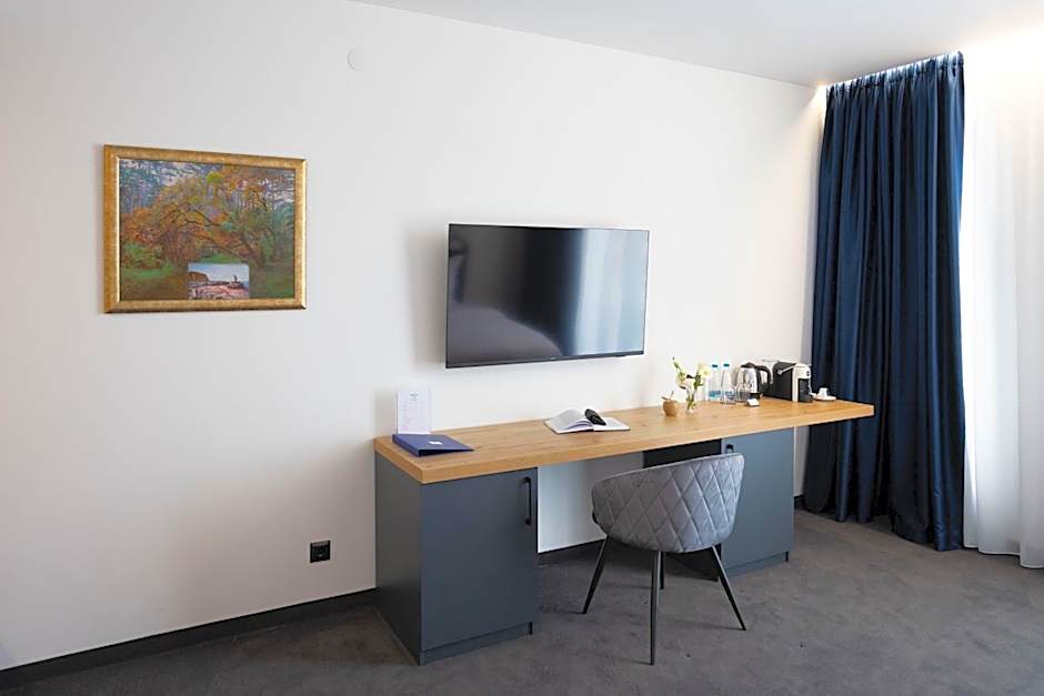 Blue Star Luxury Hotel