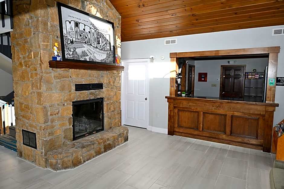 Super 8 by Wyndham Higginsville