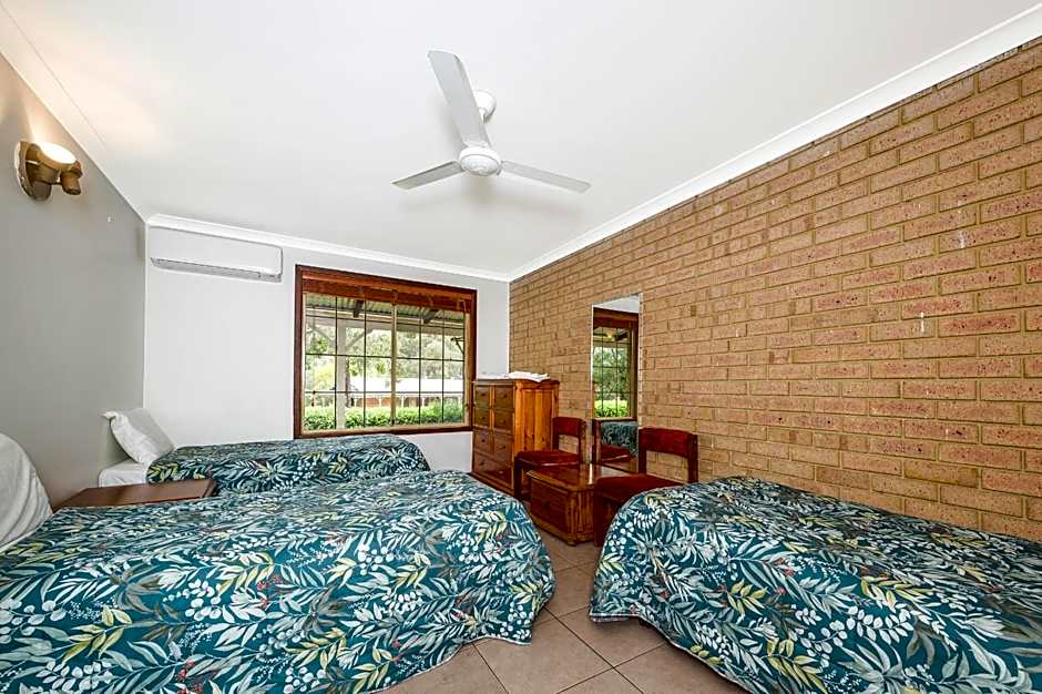 Travellers Rest Motel