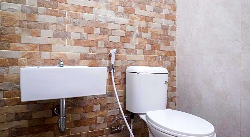 Urbanview Syariah Loji Arum Stasiun Klaten by RedDoorz