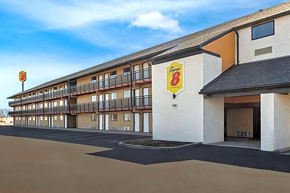 Super 8 by Wyndham Vandalia/Dayton International Airport